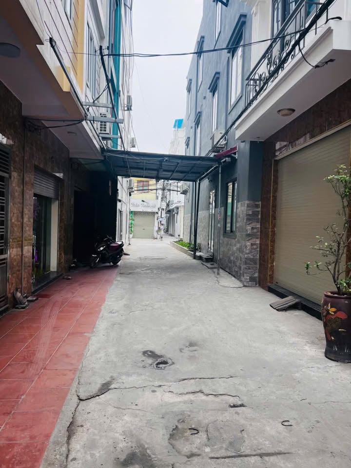 Nhà tại Ngõ 374 Đằng Hải 60.3m² giá 3.9 tỷ - Ô tô đỗ cửa thoải mái!