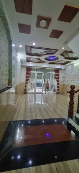 Nhà 1 trệt 2 lầu đường Phan Văn Hớn 81m² giá 5 tỷ - Sẵn sàng vào ở ngay!