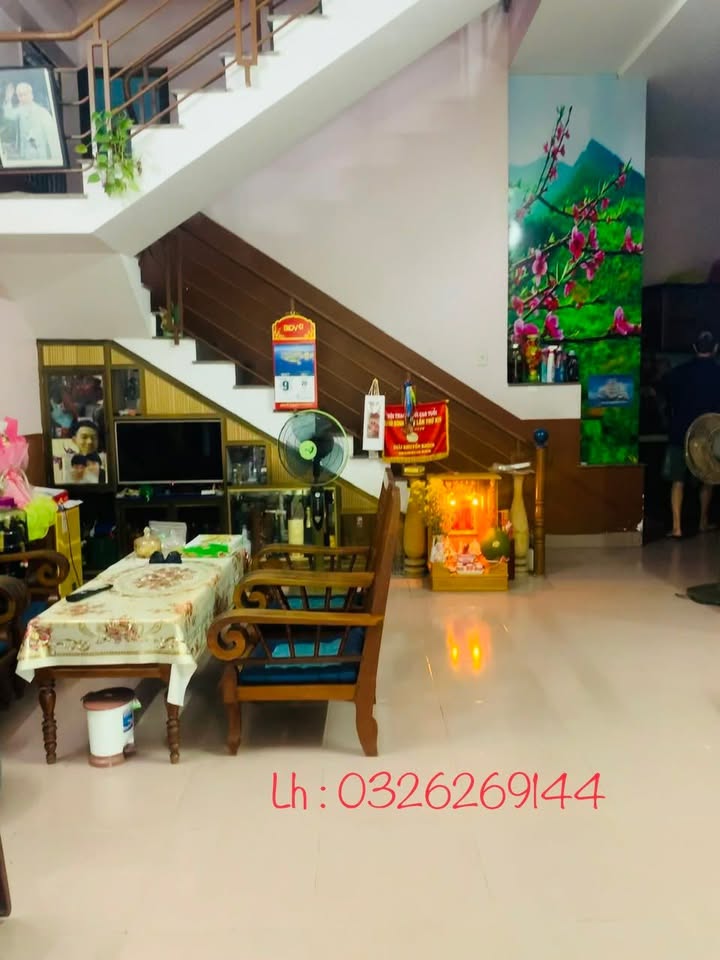 Nhà mặt tiền Ghềnh Ráng Quy Nhơn 68m² giá 5.6 tỷ - Phong thủy tốt, sẵn sàng vào ở!