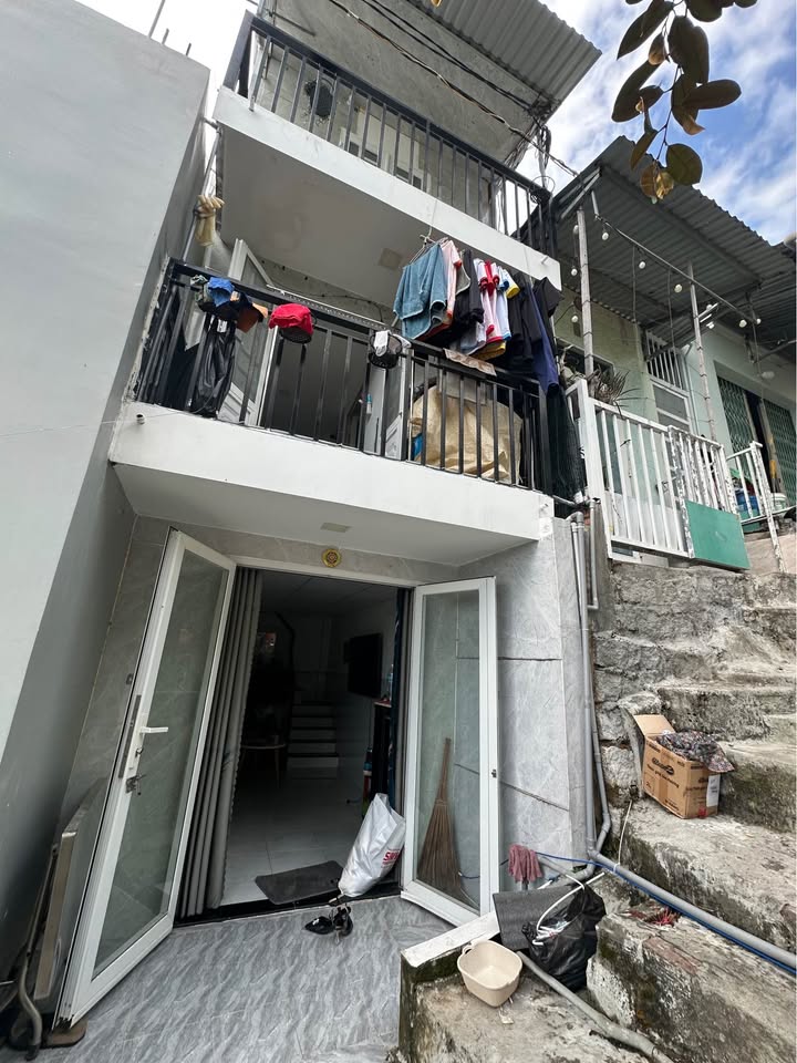 Nhà 3 tầng hẻm ngô Nha Trang 18m² giá 580 triệu - Cơ hội đầu tư tuyệt vời!
