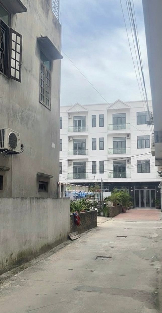 Đất lô góc Việt Hưng 34m² giá 7 tỷ - Ô tô vào tận nơi!