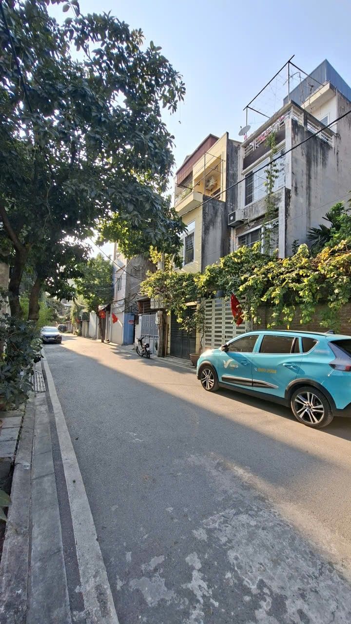 Đất Phân Lô Phố Tư Đình Long Biên 110m² - Đường Ô Tô Tránh, Giá Thương Lượng!