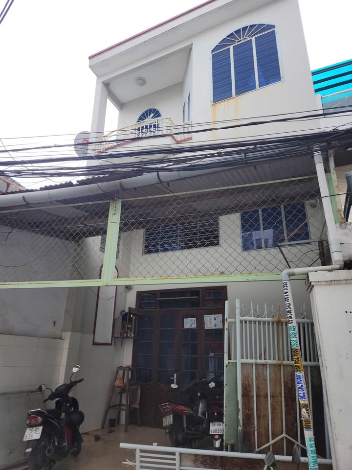 Dãy trọ 2 tầng tại Kiệt Tôn Đản, Quận Cẩm Lệ, Đà Nẵng 138m² giá 4 tỷ - Thu nhập ổn định 10 triệu/tháng!