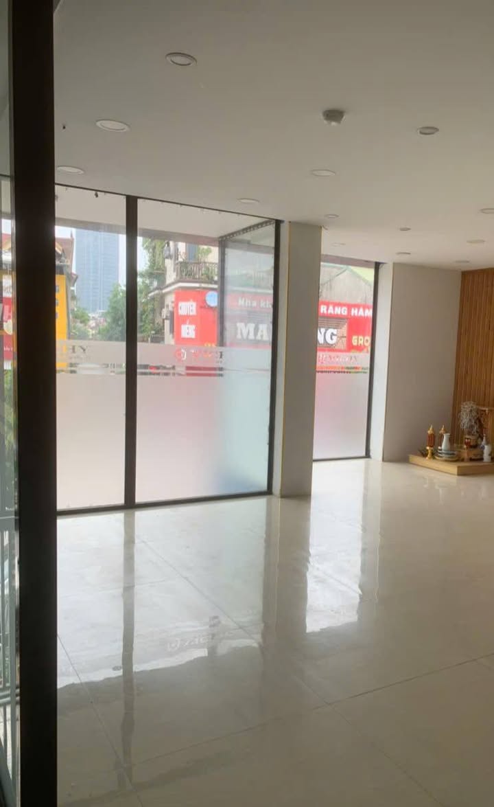 Cho thuê nhà mặt đường Hải Thượng Lãn Ông, Quận 5, 7 tầng, diện tích 96m² - Phù hợp kinh doanh, spa, văn phòng