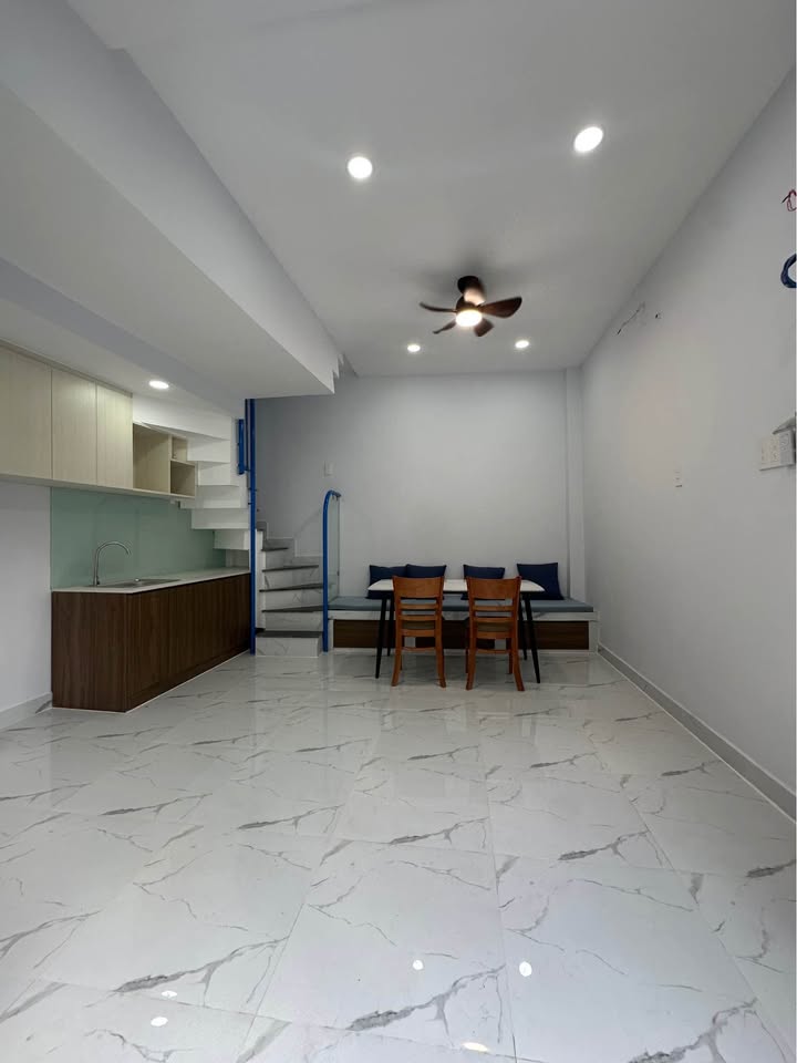 Nhà phố mới 3 tầng Quận 8, 20m² giá 3.39 tỷ - Đầu tư sinh lời ngay!