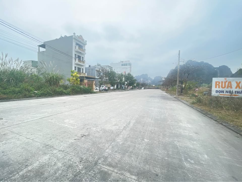 Đất nền Cẩm Phả 100m² giá chỉ 3 tỷ - Kinh doanh thuận lợi!