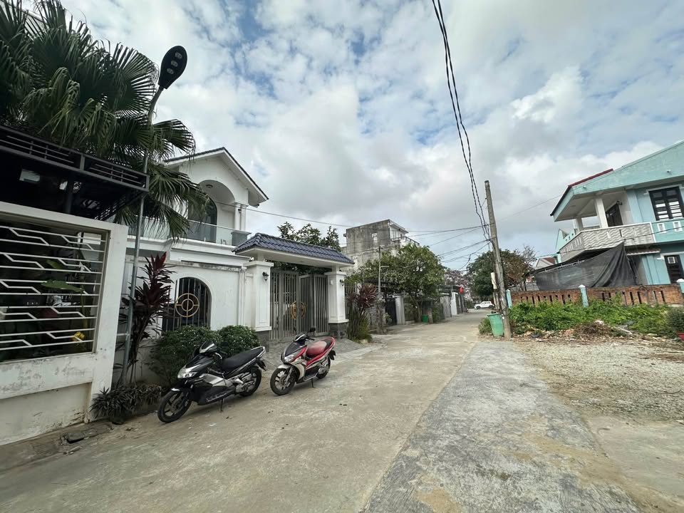 Đất mặt tiền Đường Đinh Ngang, Huế 206m² giá 3.9 tỷ - Vị trí đắc địa!