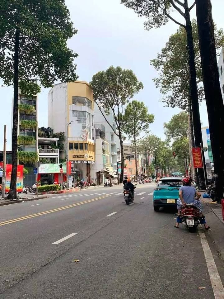 Nhà riêng Quận 10, 36m² giá 1.7 tỷ - Chính chủ cần bán gấp!