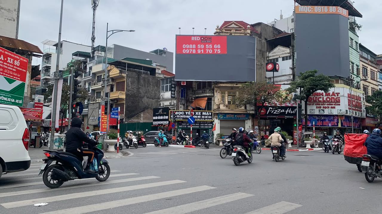 Nhà phố Bạch Mai 65m² giá 13 tỷ - Cơ hội đầu tư tuyệt vời!