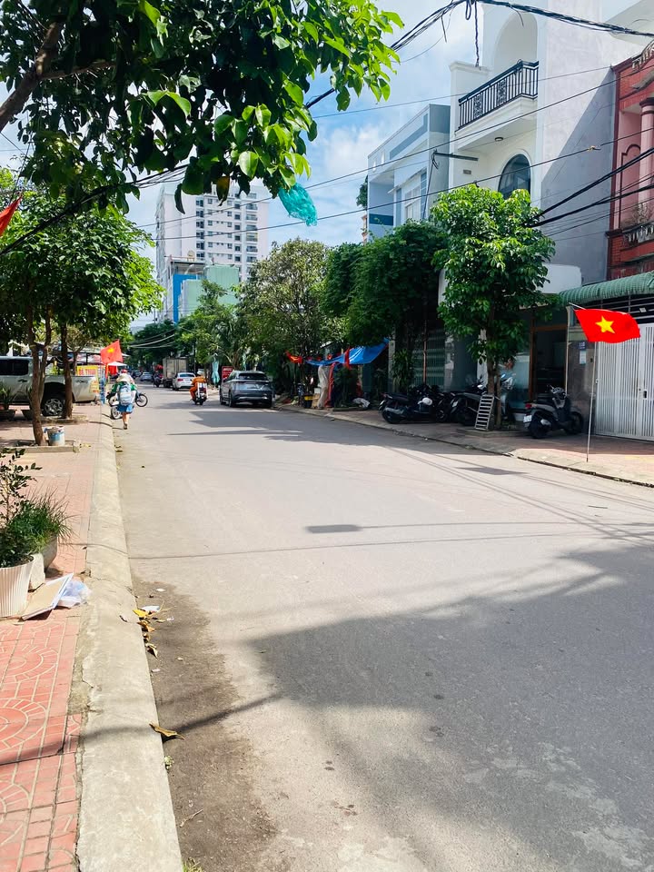 Nhà hẻm cạn Thanh Niên, Quy Nhơn 40m² giá 3.2 tỷ - Sẵn sàng vào ở!