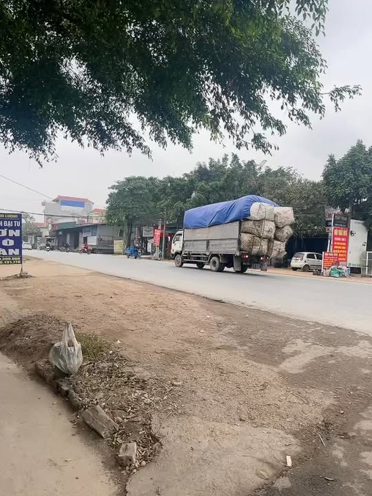 Nhà xưởng kiên cố tại thôn Thượng Lạp, 120m² - Sẵn sàng khai thác ngay!