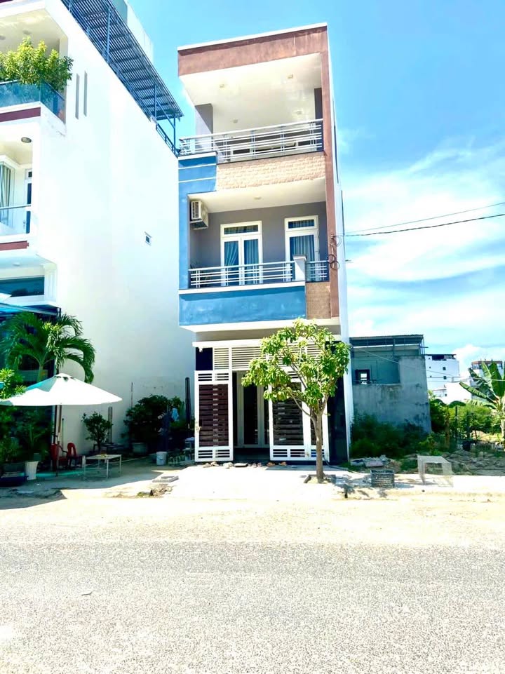 Đất mặt đường Triệu Quang Phục, Nha Trang 64m² - Sổ hồng chính chủ, Bán gấp!
