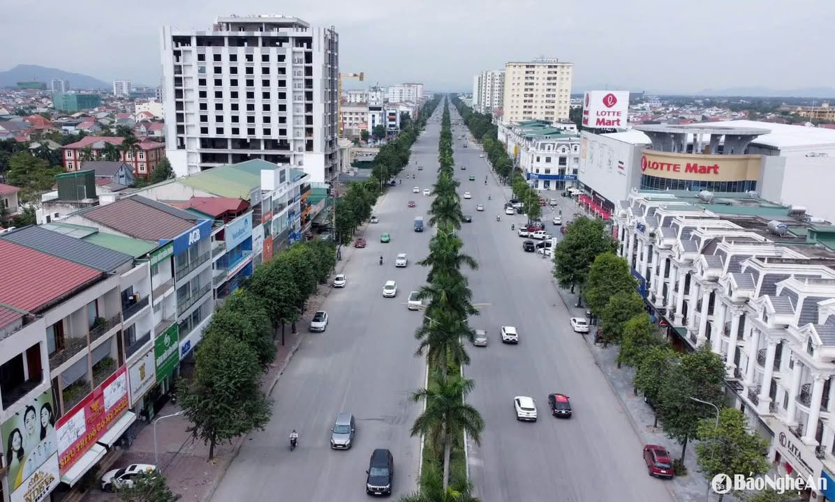 Bán nhà kinh doanh mặt đường 32, Phường Hà Huy Tập, diện tích 102m² chỉ 18.5 tỷ!