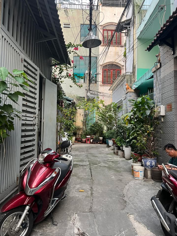 Nhà phố 64m² tại Phường Tân Quý, Quận Tân Phú - Giá chỉ 6.45 tỷ, thương lượng!