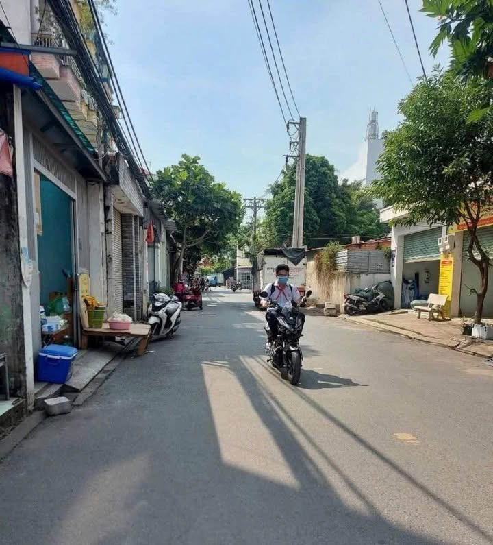 Lô đất mặt tiền đường Tân Thới Hiệp 14, Quận 12, giá 4.7 tỷ - Cơ hội đầu tư hấp dẫn!