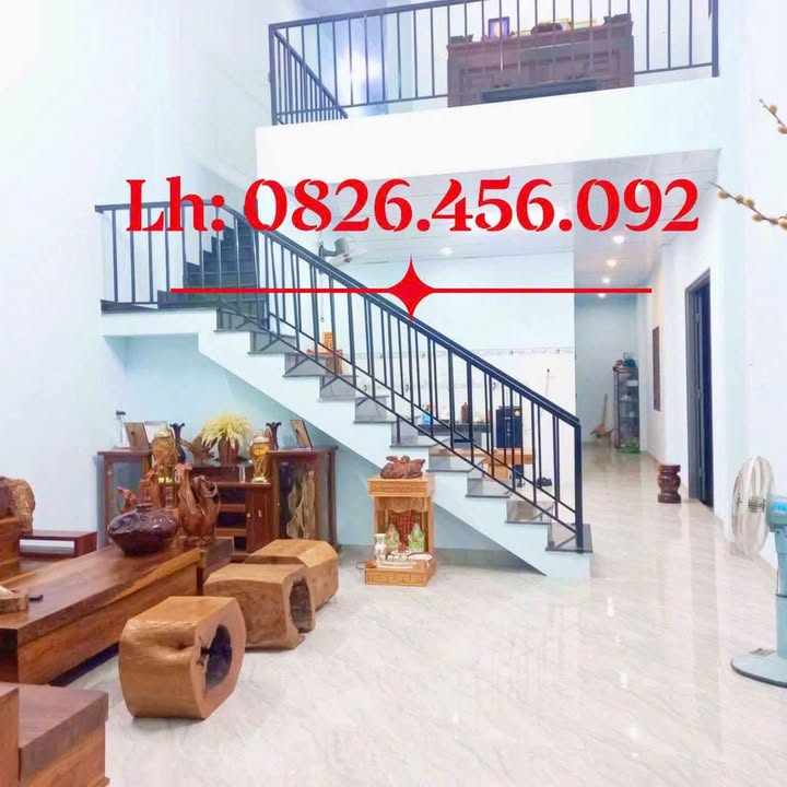 Nhà phố Đồng Xoài, Bình Phước 260m² giá 2 tỷ - Nhà mới xây, gác lửng rộng rãi!