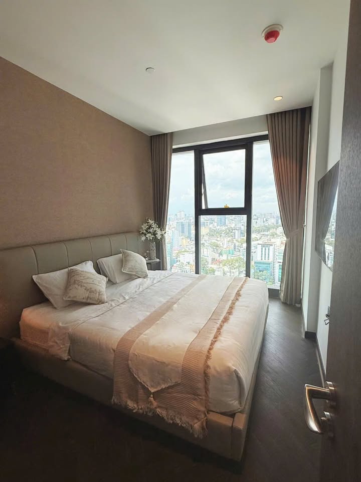 Cho thuê căn hộ 3PN Lancaster Legacy 110m² - An ninh 24/7, đầy đủ nội thất!