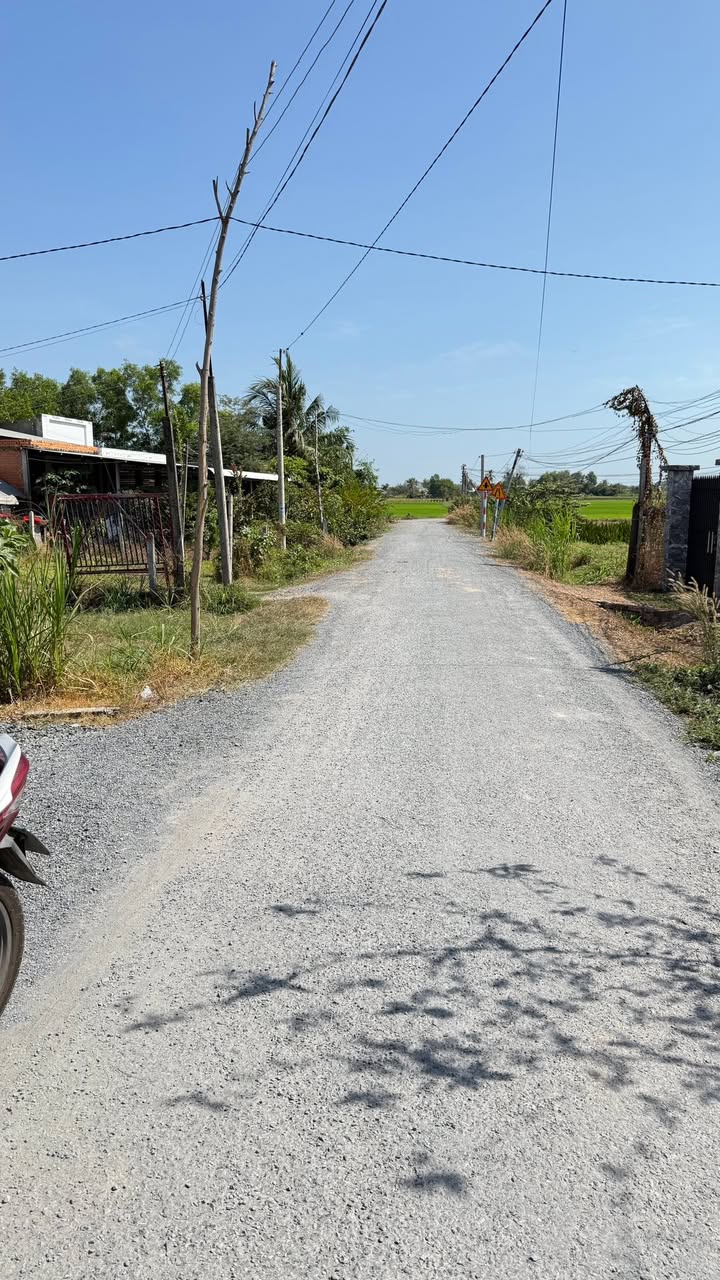 Nhà phố Gò Dầu, Quận Tân Phú, 125m² giá chỉ 600 triệu - Sổ hồng sẵn, công chứng nhanh!