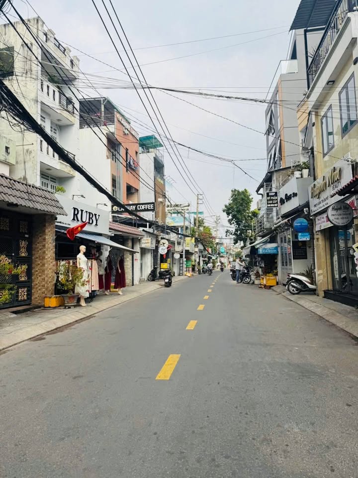 Nhà 4 tầng Nguyễn Kiệm 60m² giá 7 tỷ - Sổ hồng chính chủ