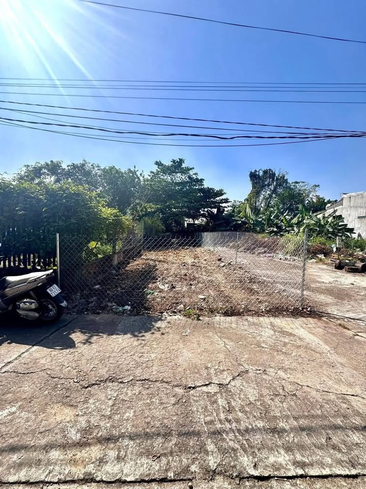 Đất thổ cư 100m² tại Phường Hố Nai - Giá chỉ 2.3 tỷ, thương lượng!