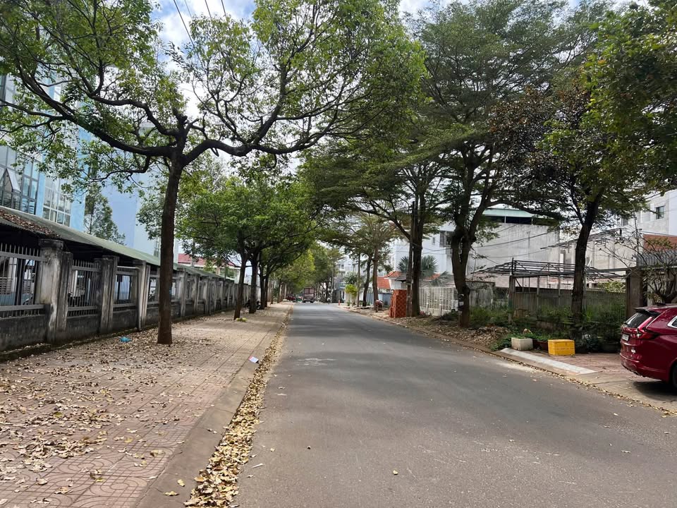 Kho 240m² mặt tiền Trương Quang Tuân giá 13,9 tỷ - Đầu tư sinh lời ngay!