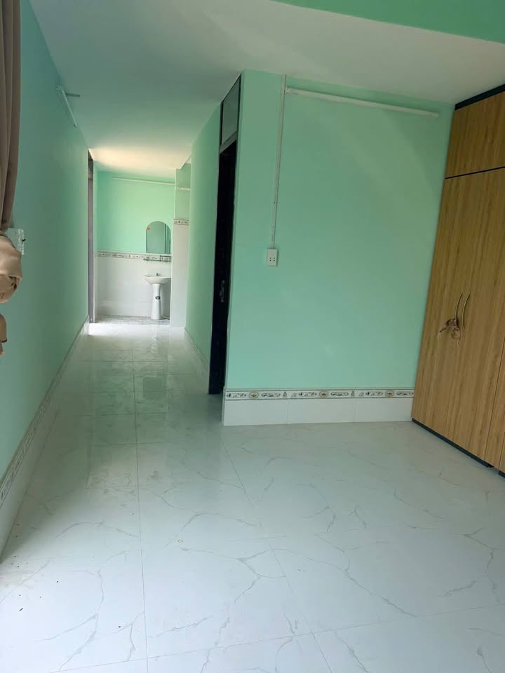 Nhà 1 trệt 1 lầu tại Khu Dân Cư Long Hậu 40m² giá 930 triệu - Sổ hồng chính chủ!