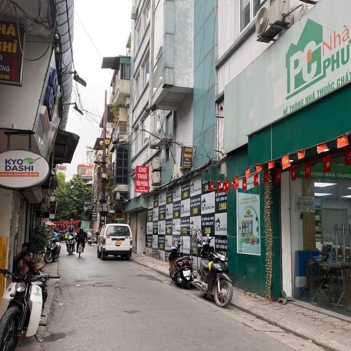 Nhà phố Võ Chí Công, Xuân La 48m² giá thỏa thuận - Ô tô qua nhà, sân để xe riêng!