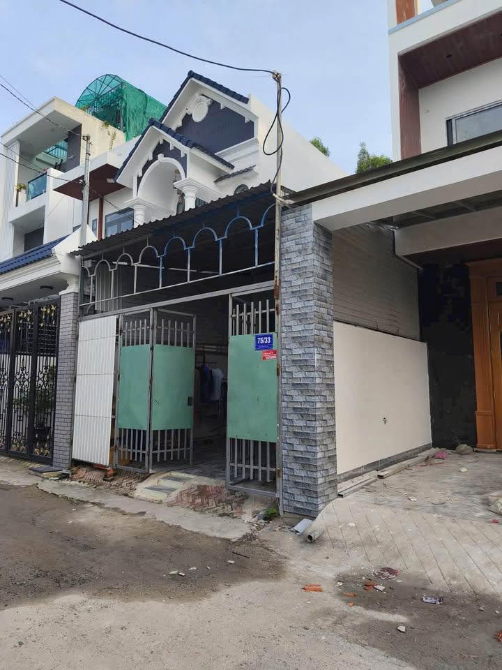 Nhà Phú Mỹ, Thủ Dầu Một 74.5m² giá 2.2 tỷ - Nhà đẹp, ô tô vào tận nơi!