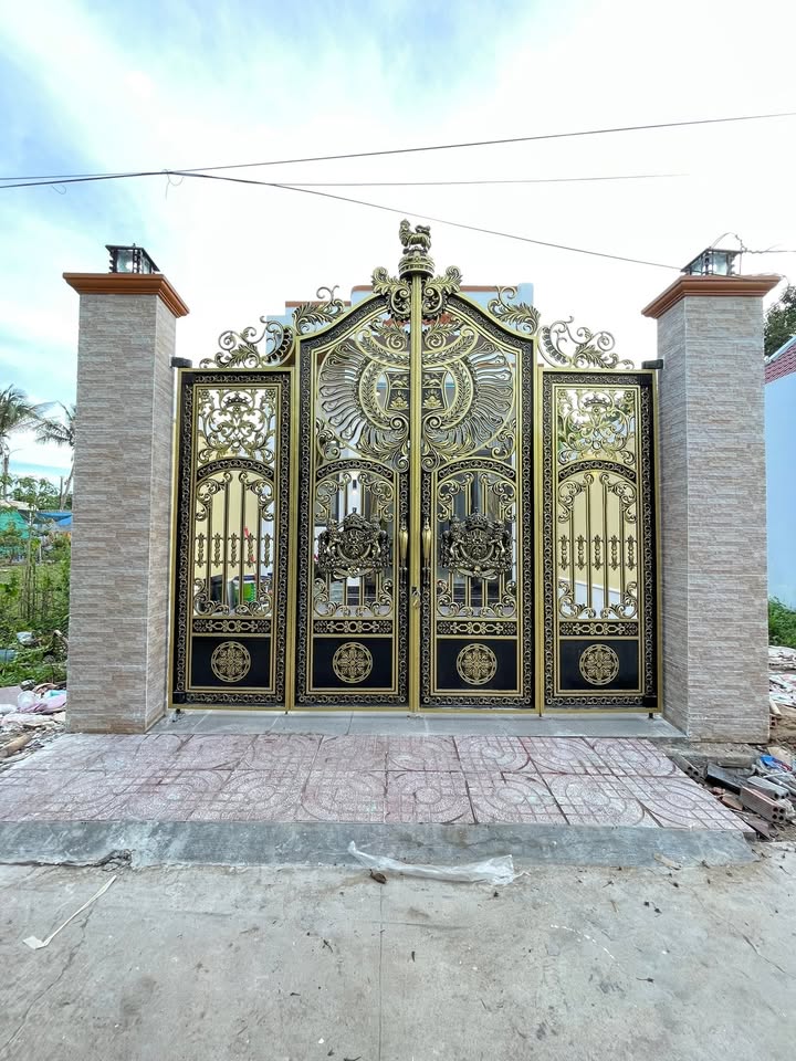 Nhà đẹp Long Hòa A, 126m² giá 2 tỷ - Sẵn sàng vào ở ngay!