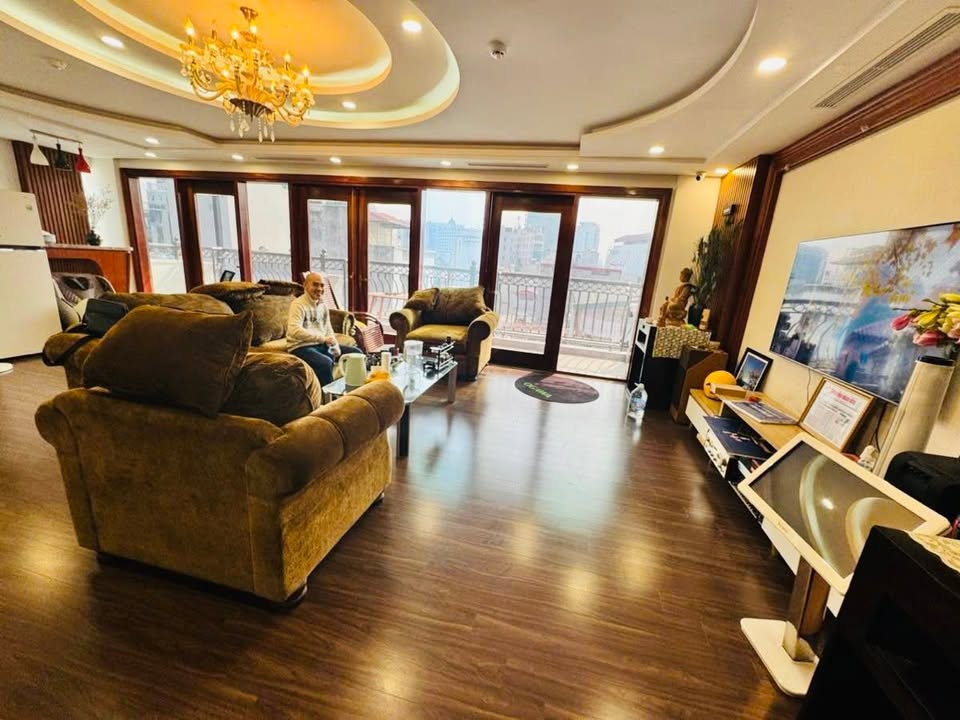 FrontHouse Giang Văn Minh Ba Đình 103m² giá 60.8 tỷ - Đầu tư sinh lời ngay!