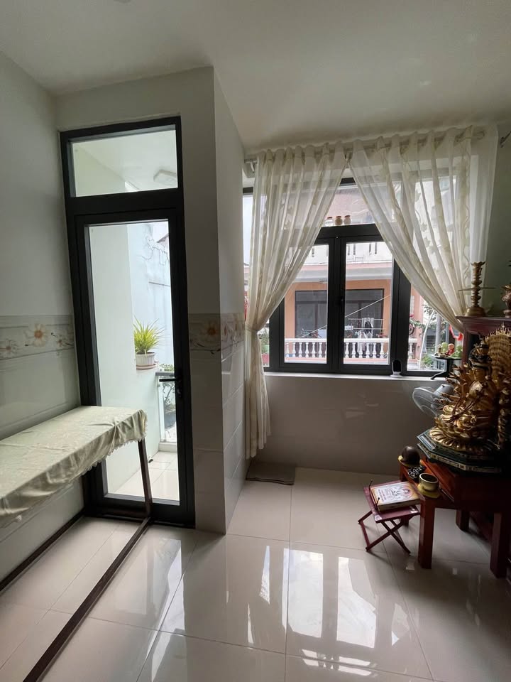 Nhà phố Vạn Thạnh Nha Trang 67,7m² giá 5,5 tỷ - Vị trí vàng tiện ích đầy đủ!