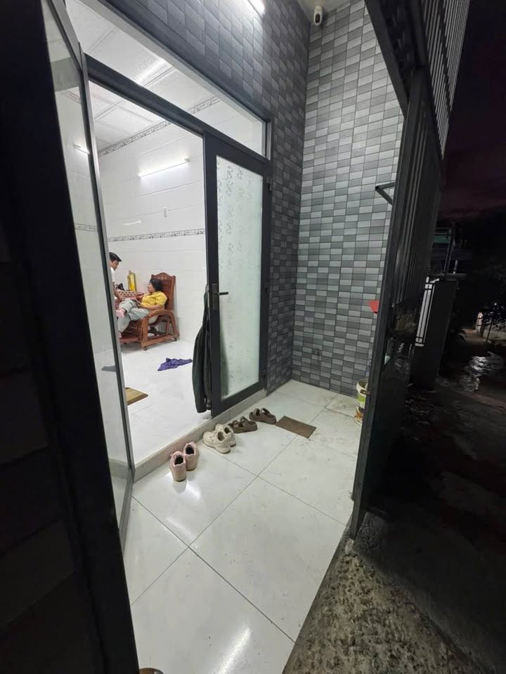 Nhà riêng Hòn Nghê, Vĩnh Ngọc, 50m² giá 650 triệu - Sẵn sàng vào ở ngay!