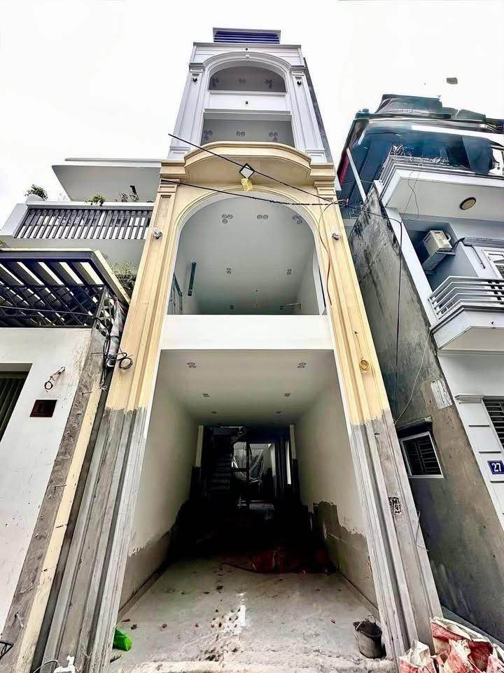 Nhà phố Mặt Nhánh Hồ Sen, 57m², giá 7.4 tỷ - Thiết kế cầu thang máy tiện nghi!