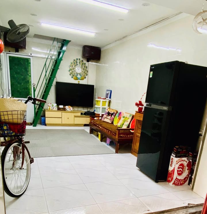 Nhà nhỏ xinh Quận Hồng Bàng 23m² giá 1.1 tỷ - Chính chủ bán gấp!