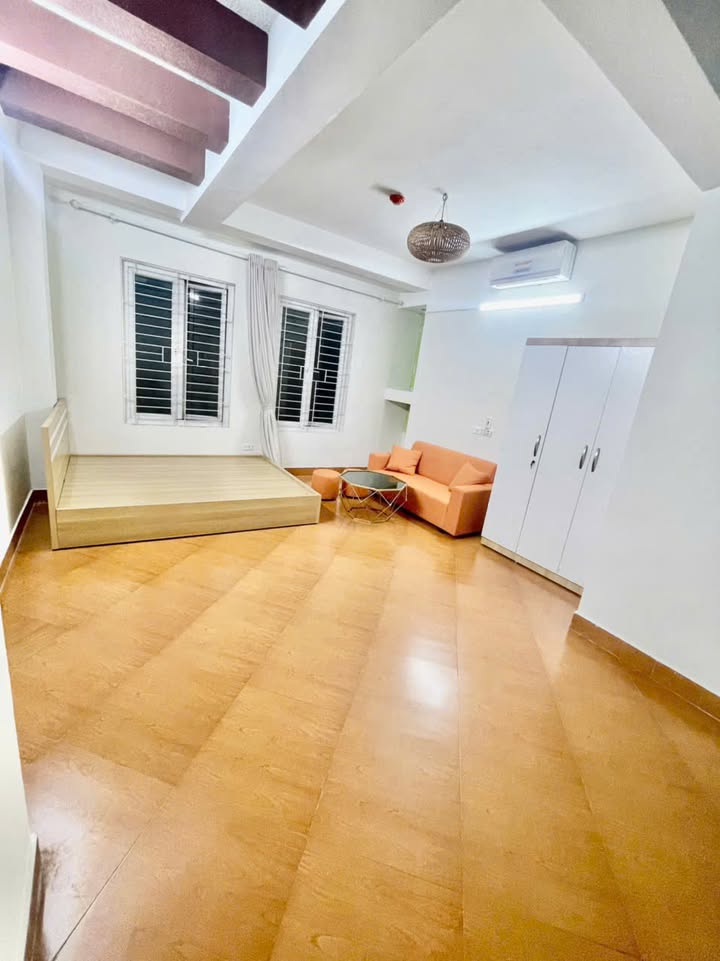 Phòng cho thuê 30m² tại Trần Duy Hưng giá 5.3 triệu - Ngõ ô tô tránh thoải mái!