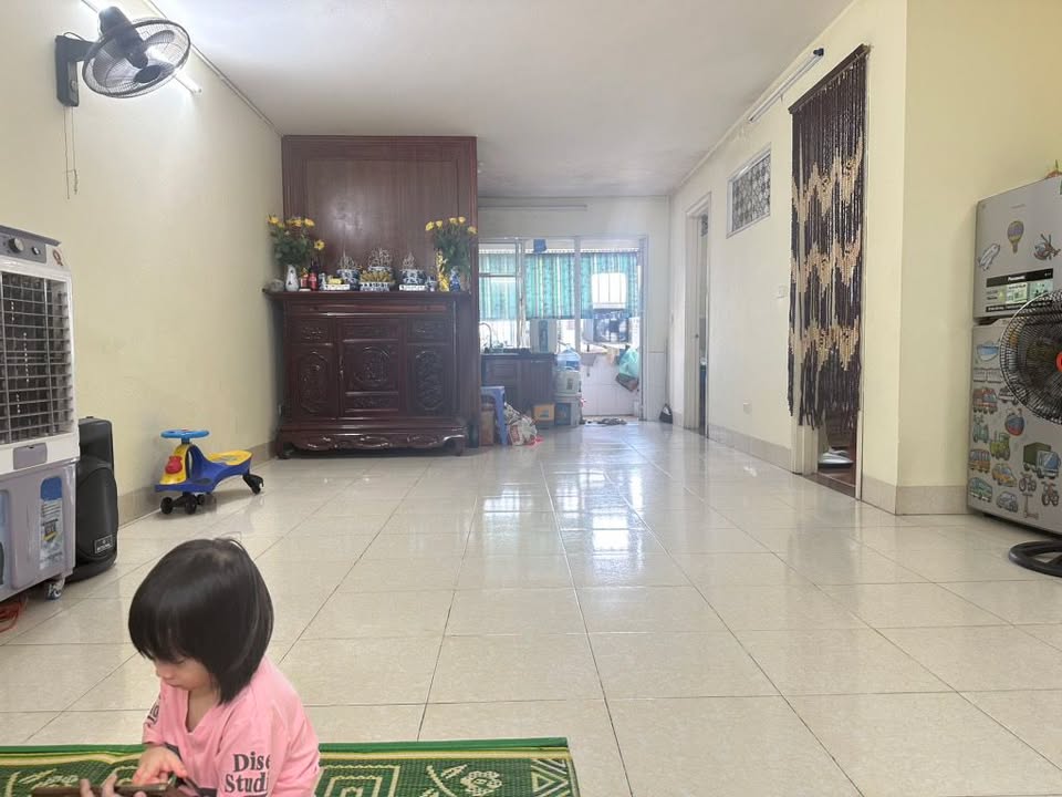 Căn hộ chung cư 83m² tại Thanh Đàm, Hoàng Mai giá chỉ 4.1 tỷ - Cần bán gấp!