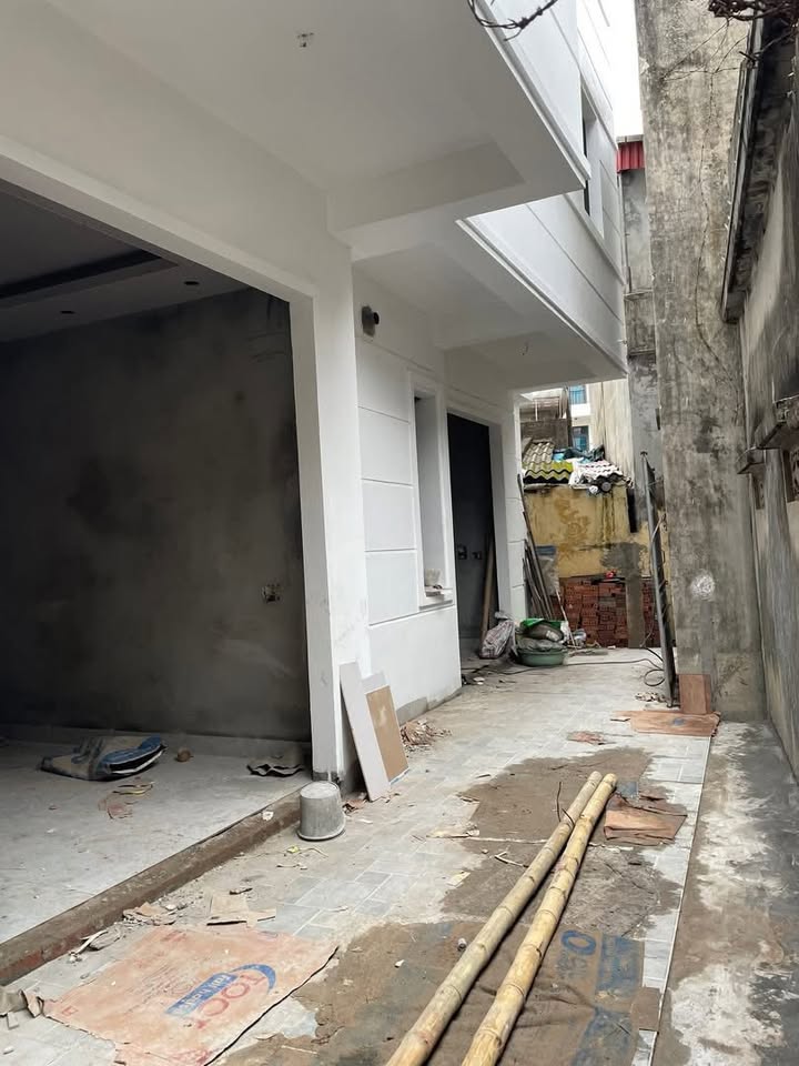 Nhà 3 tầng Trần Hưng Đạo, Thái Bình 35m² giá 1 tỷ - Bàn giao trước Tết!