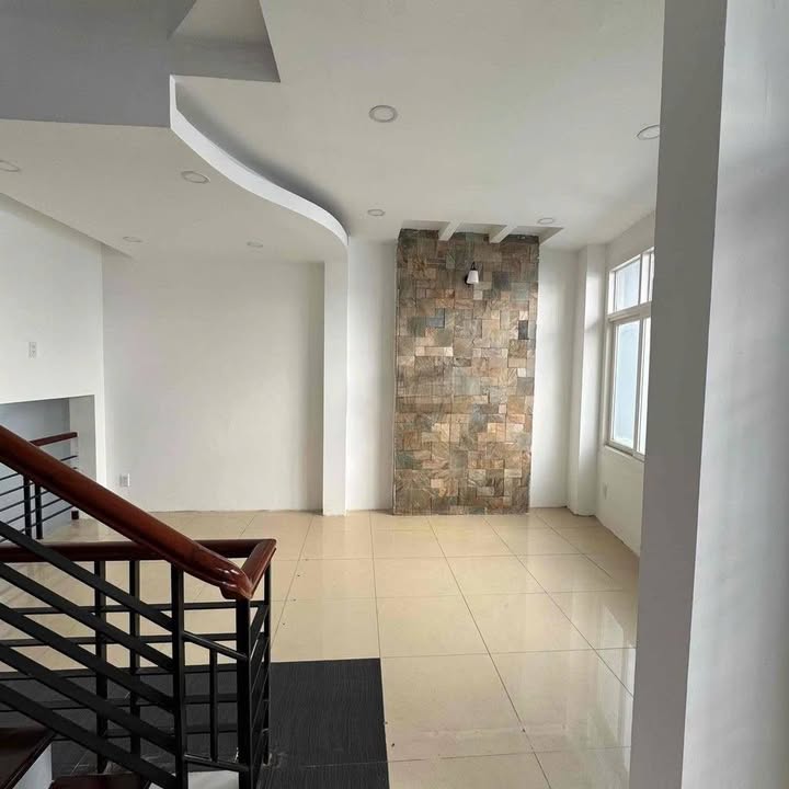 Nhà nguyên căn Hoa Sứ, Phú Nhuận 48m² - Cho thuê ngay, giá thỏa thuận!