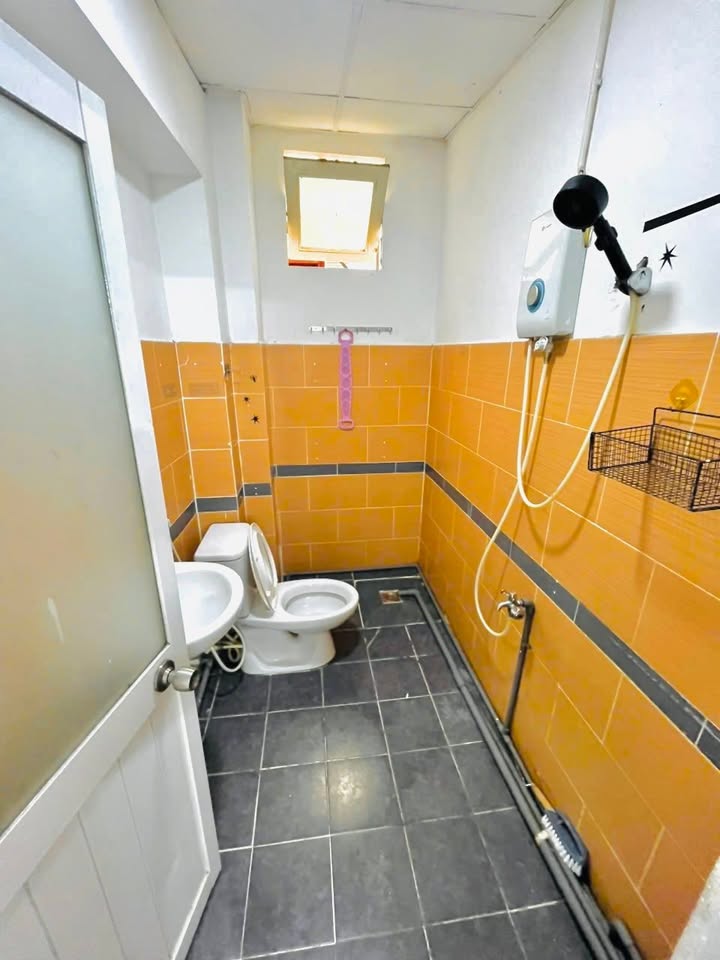 Phòng cho thuê tại 5 Nguyễn Huy Tự, Quận 1 - Giá chỉ từ 3.500.000₫/tháng!