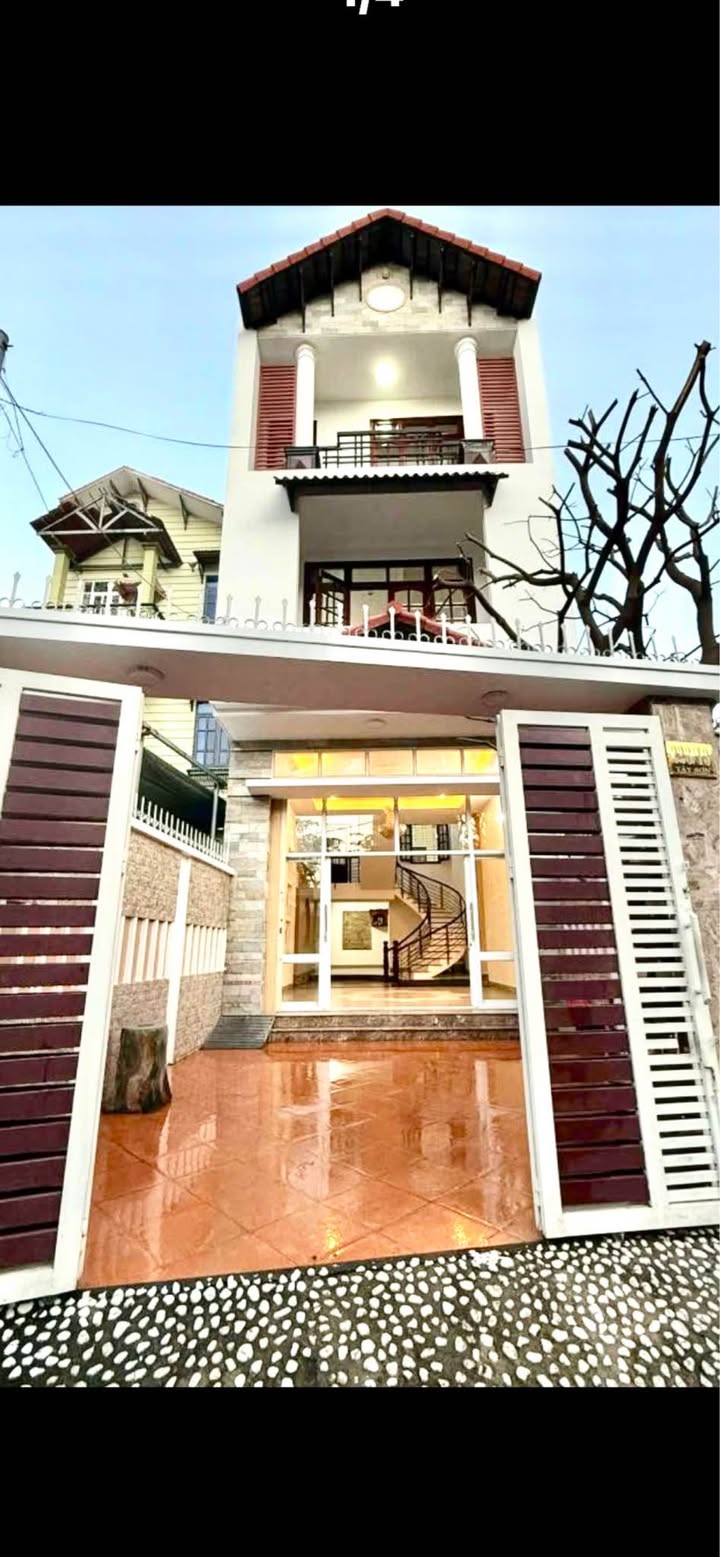 Nhà 3 tầng đường nội bộ ô tô Tây Sơn - Quy Nhơn 115m² giá 5.2 tỷ - Chính chủ bán gấp!