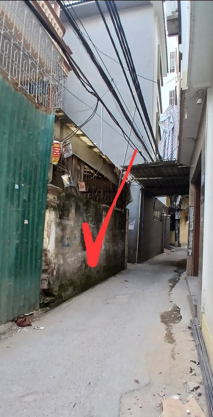 Đất Phú Diễn, Bắc Từ Liêm 50m² giá đầu tư - Sổ đỏ vuông vắn, cơ hội sinh lợi cao!