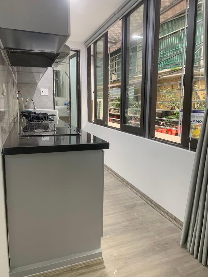 Căn hộ Nghĩa Tân Cầu Giấy 75m² giá 5 tỷ - Nhà thoáng nhiều ánh sáng!