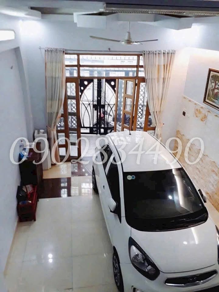 Nhà riêng Hẻm Hàng Quận 7 62.5m² giá 8 tỷ - Sổ hồng riêng, chính chủ!