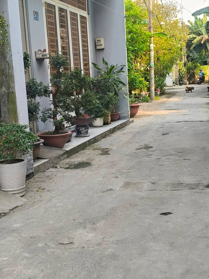 Nhà đẹp Bà Điểm Hóc Môn 56m² giá 3.4 tỷ - Hẻm xe hơi thoải mái