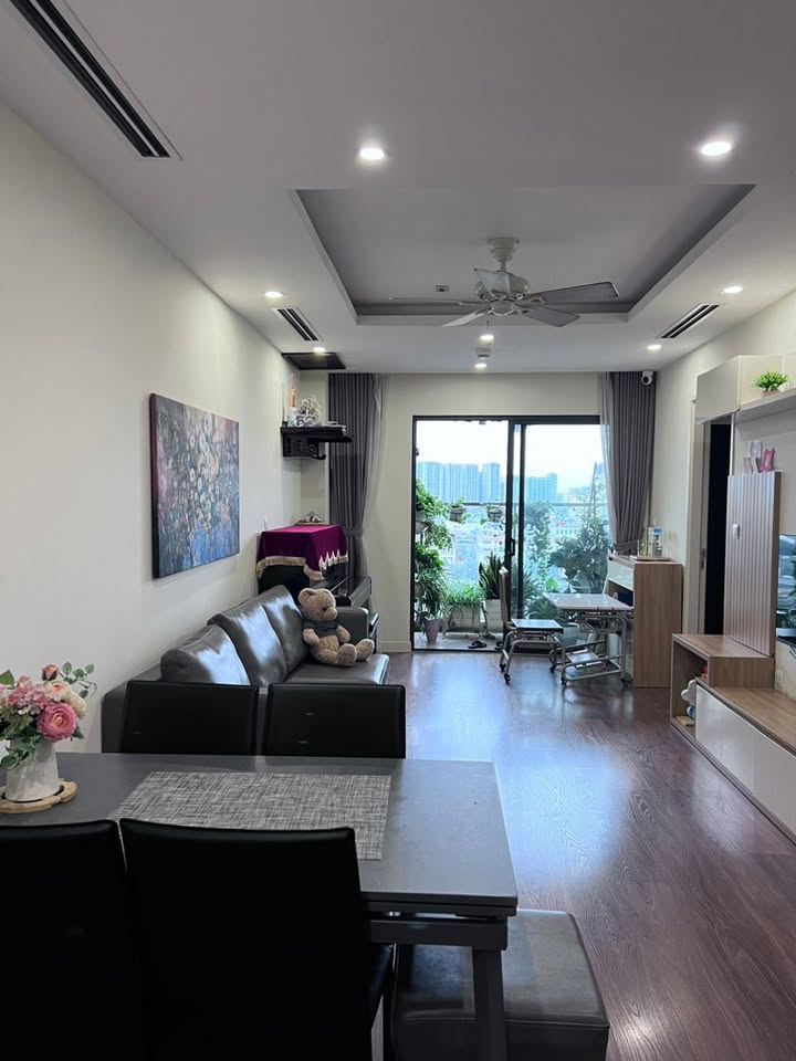Căn hộ 90 Nguyễn Tuân, Quận Thanh Xuân, 72m² giá 7.6 tỷ - Full nội thất, Sổ đỏ chính chủ!