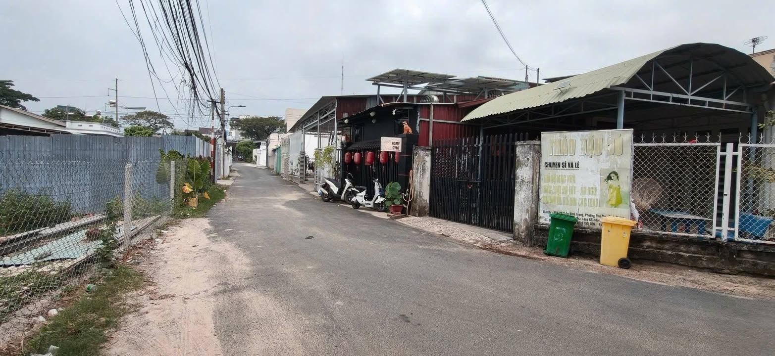 Nhà Phú Thọ - Thủ Dầu Một 155m² giá 4.8 tỷ - Vị trí đẹp, kinh doanh thuận lợi!