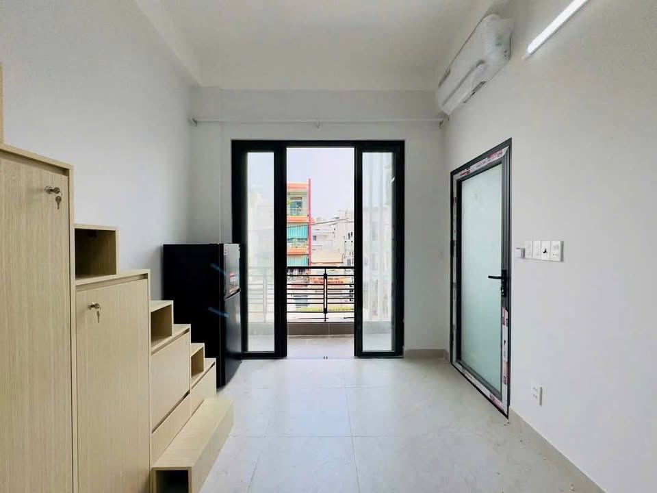 Phòng cho thuê Phạm Văn Đồng, Bình Thạnh 30m² - Phù hợp cho sinh viên ở ghép!