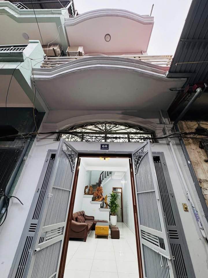 Nhà mặt tiền kinh doanh tại Từ Sơn 64,5m² giá 6 tỷ - Hàng hiếm không thể bỏ lỡ!