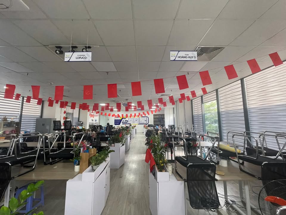 Văn phòng cho thuê tại Lê Văn Lương 200m² giá 40 triệu - Không thể bỏ lỡ!