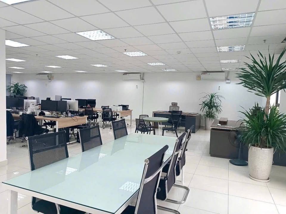 Văn phòng cho thuê tại Thanh Xuân - Tố Hữu 120m² giá 22 triệu - Không thể bỏ lỡ!